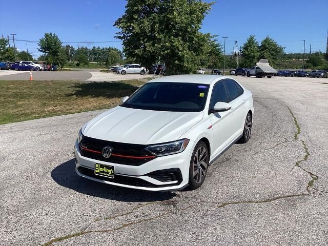 2019 Volkswagen Jetta GLI S — photo 1 of 8