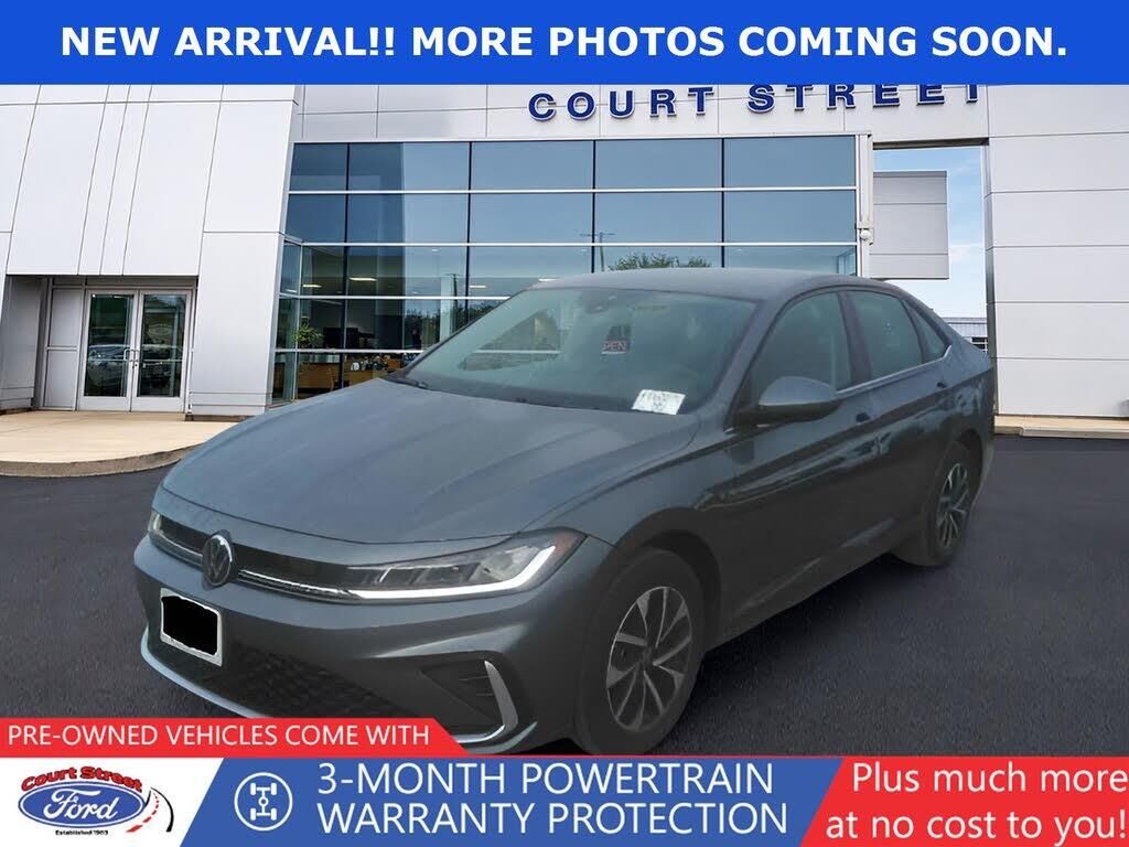 2025 Volkswagen Jetta S — photo 1 of 14