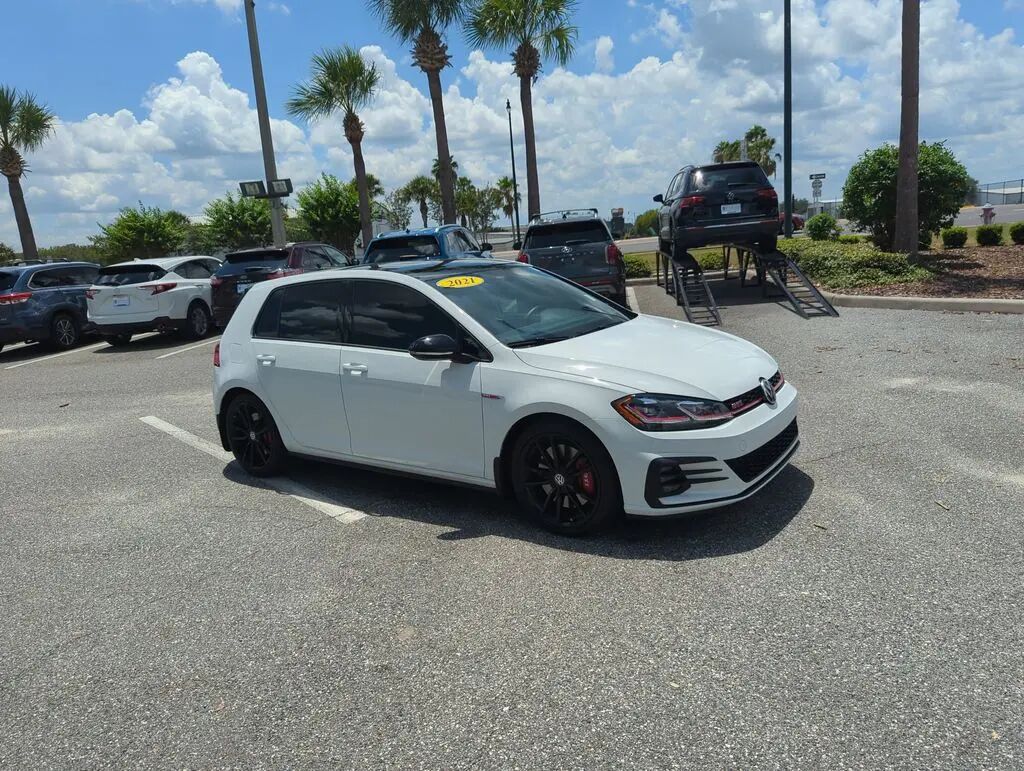 2021 Volkswagen Golf GTI S — photo 1 of 1