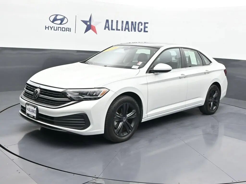 2024 Volkswagen Jetta SE — photo 1 of 13