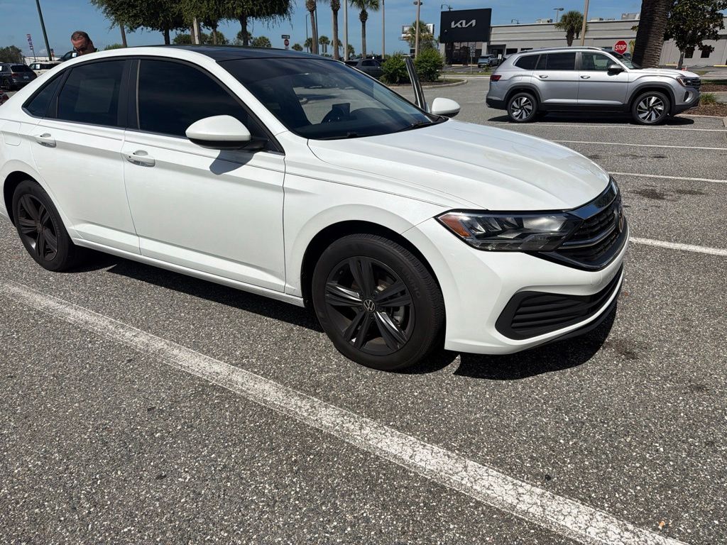2024 Volkswagen Jetta 1.5T SE — photo 1 of 5
