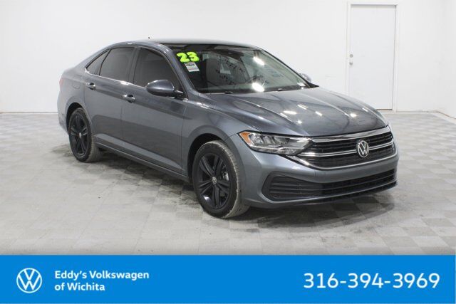 2023 Volkswagen Jetta SE — photo 1 of 13
