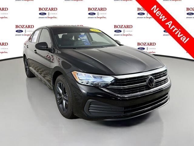 2023 Volkswagen Jetta SE — photo 1 of 33