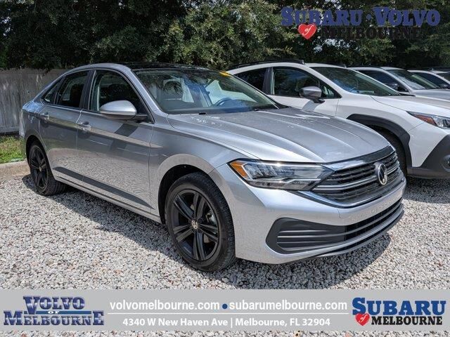2023 Volkswagen Jetta SE — photo 1 of 14