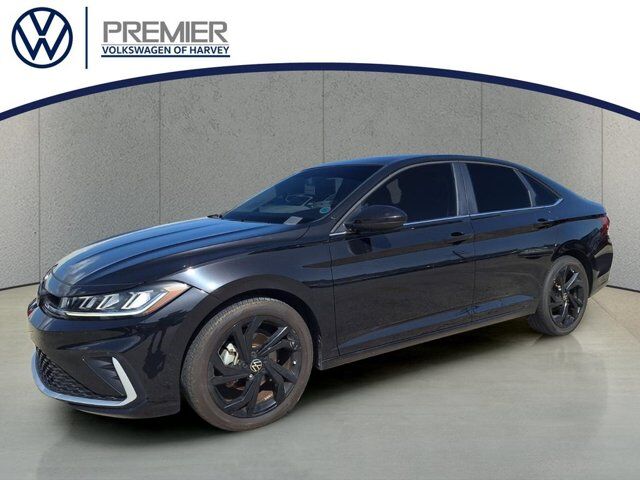 2025 Volkswagen Jetta SE — photo 1 of 13