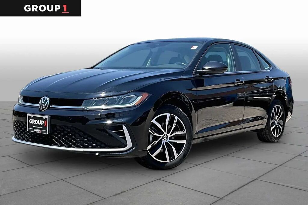 2025 Volkswagen Jetta SE — photo 1 of 25