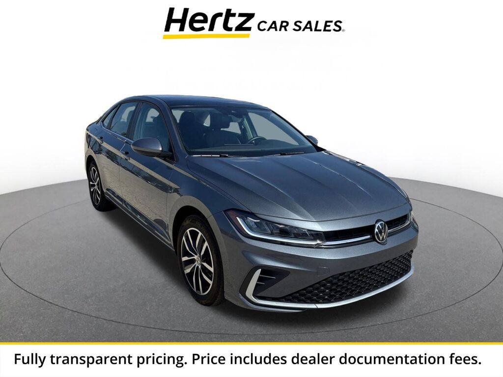2025 Volkswagen Jetta SE — photo 1 of 13