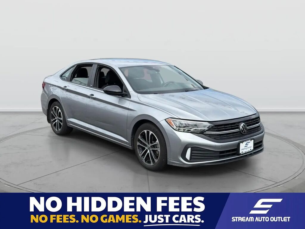 2023 Volkswagen Jetta Sport — photo 1 of 10