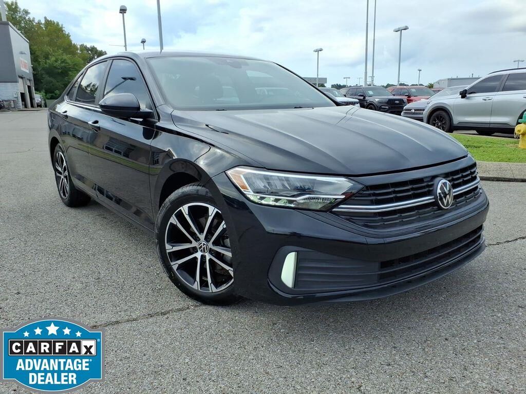 2024 Volkswagen Jetta Sport — photo 1 of 26