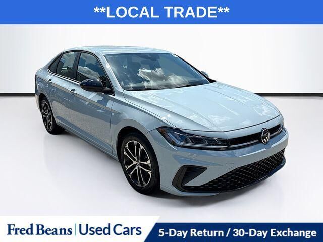 2026 Volkswagen Jetta Sport — photo 1 of 10
