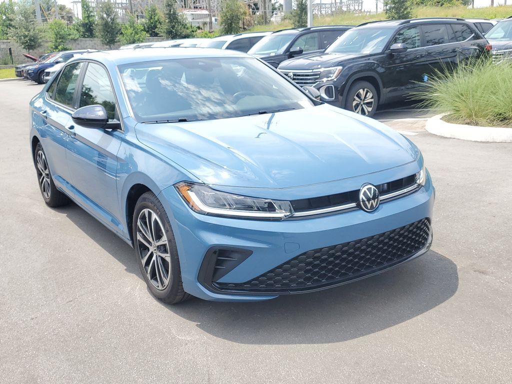 2025 Volkswagen Jetta 1.5T Sport — photo 1 of 13