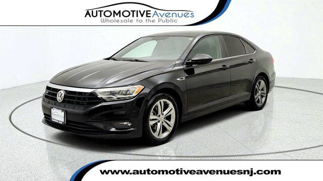 2021 Volkswagen Jetta R-Line