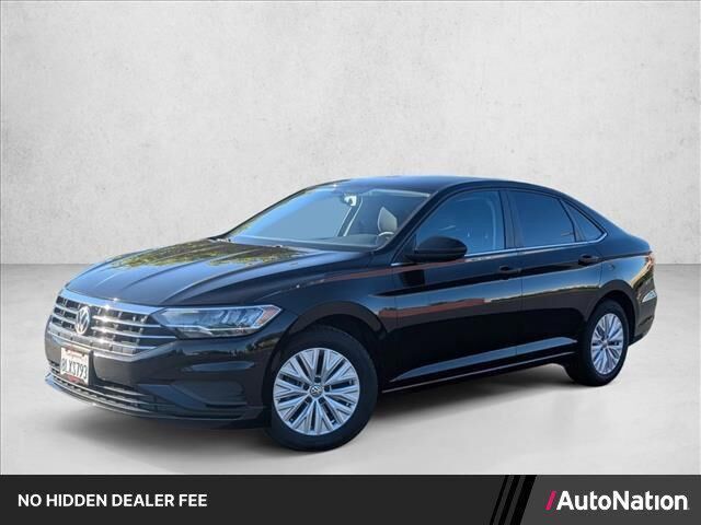 2019 Volkswagen Jetta S — photo 1 of 13