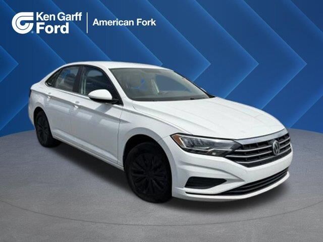 2020 Volkswagen Jetta S — photo 1 of 39