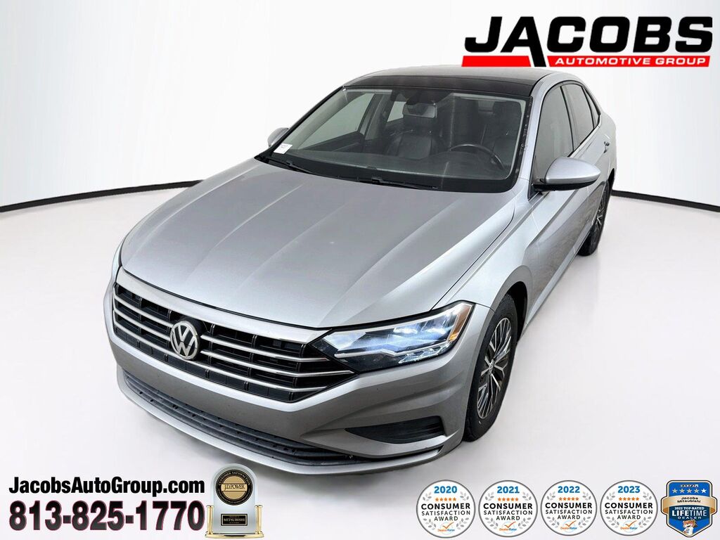 2019 Volkswagen Jetta SE — photo 1 of 13