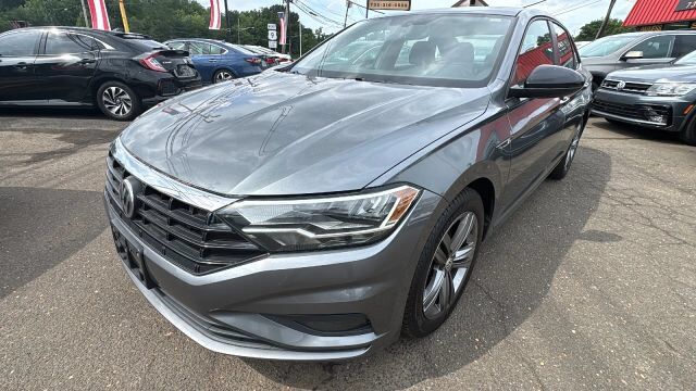 2020 Volkswagen Jetta 1.4T R-Line Sedan 4D — photo 1 of 8