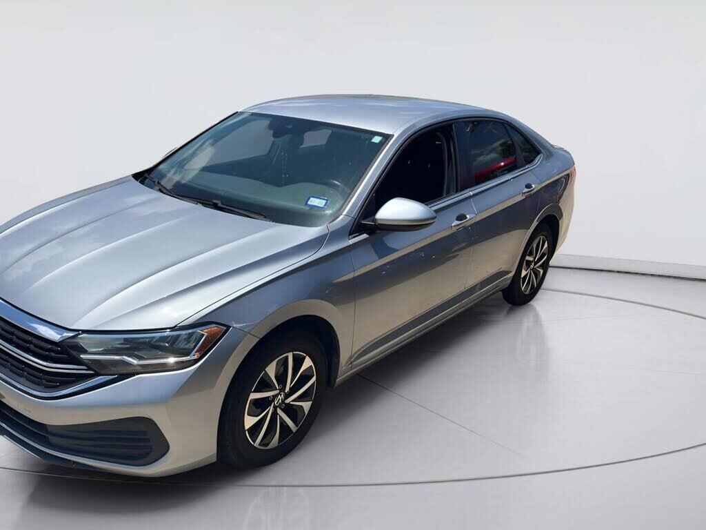 2022 Volkswagen Jetta S — photo 1 of 4
