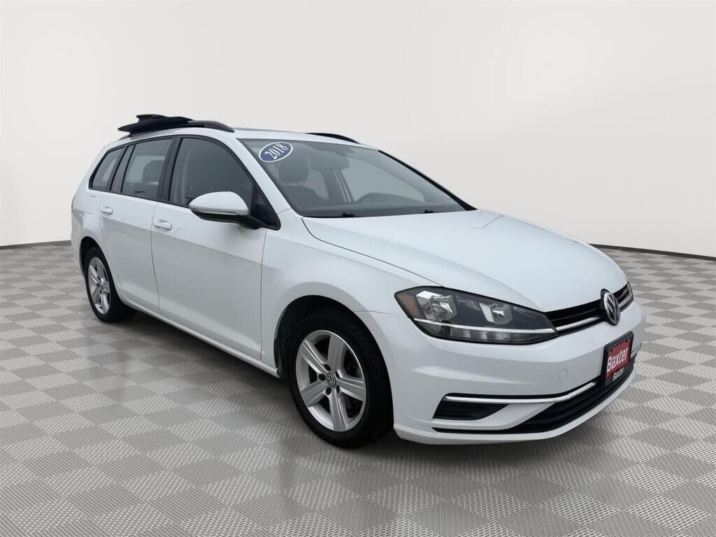 2018 Volkswagen Golf SportWagen TSI SE — photo 1 of 1
