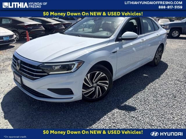 2020 Volkswagen Jetta SEL — photo 1 of 13