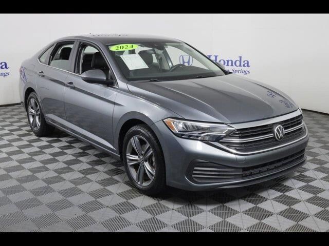 2024 Volkswagen Jetta SE — photo 1 of 13