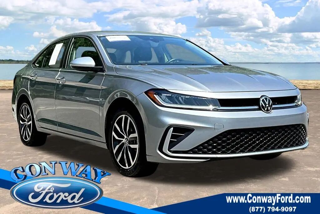2025 Volkswagen Jetta SE — photo 1 of 12
