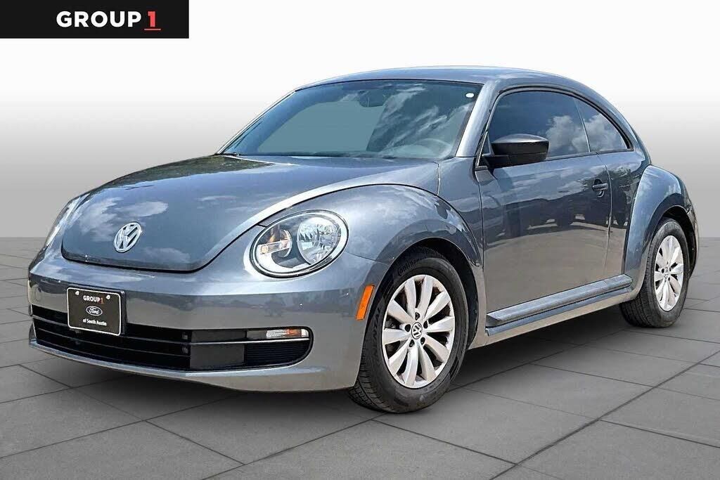 2016 Volkswagen Beetle 1.8T Classic PZEV — photo 1 of 1