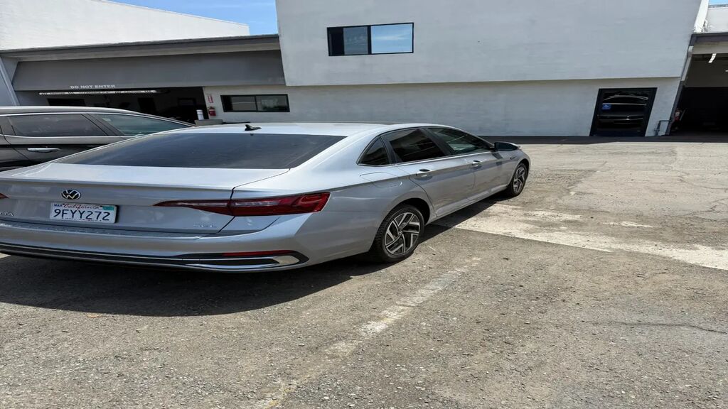 2023 Volkswagen Jetta SEL — photo 1 of 20