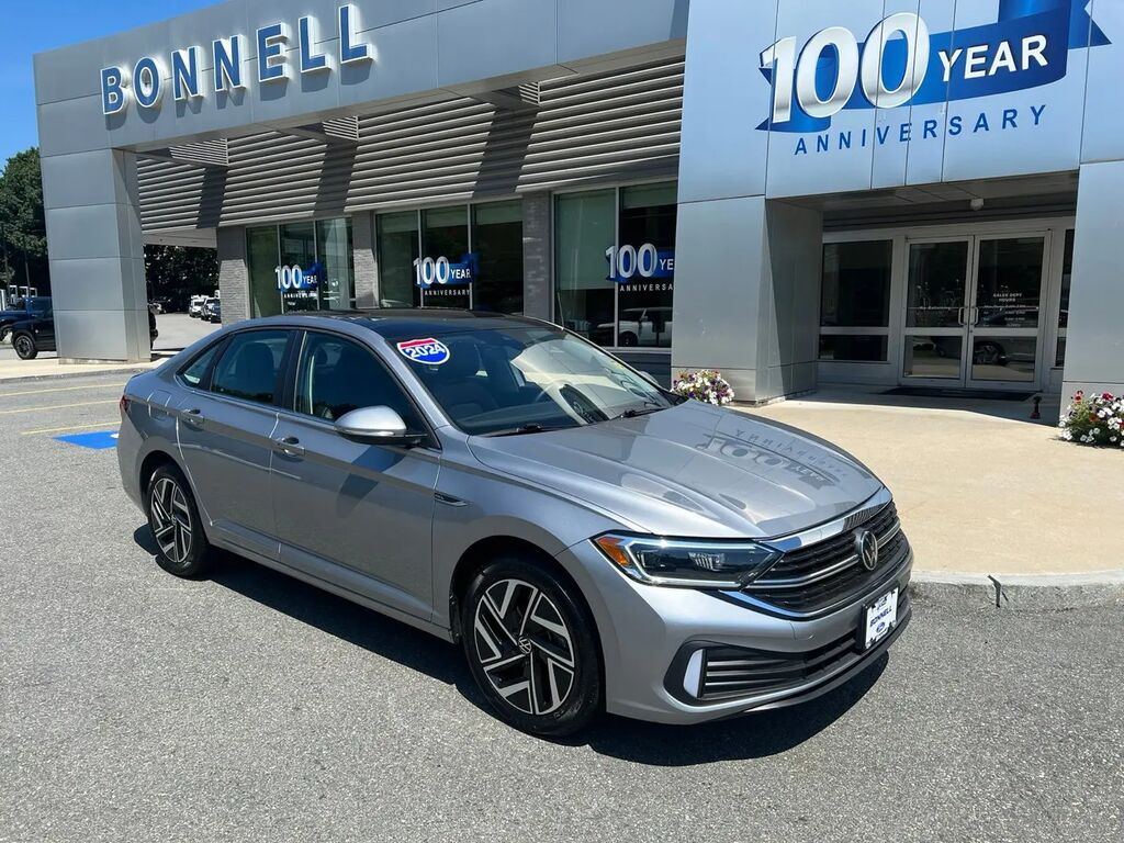 2024 Volkswagen Jetta SEL — photo 1 of 13