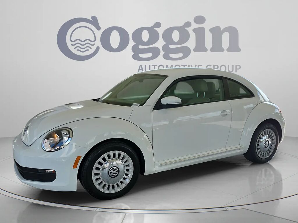 2014 Volkswagen Beetle 1.8T PZEV — photo 1 of 14