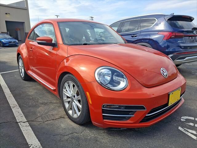2017 Volkswagen Beetle 1.8T SE