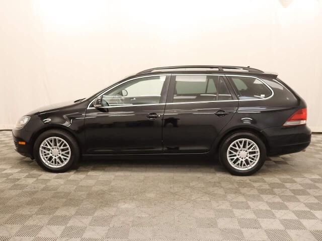 2014 Volkswagen Jetta SportWagen TDI — photo 1 of 39