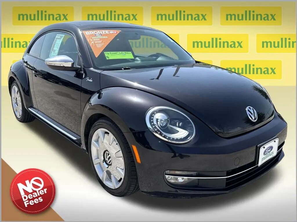 2013 Volkswagen Beetle Turbo Fender Edition — photo 1 of 12