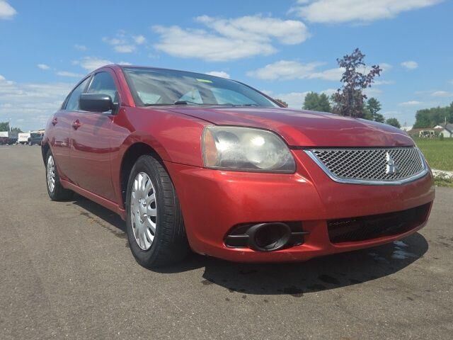 2011 Mitsubishi Galant SE — photo 1 of 13