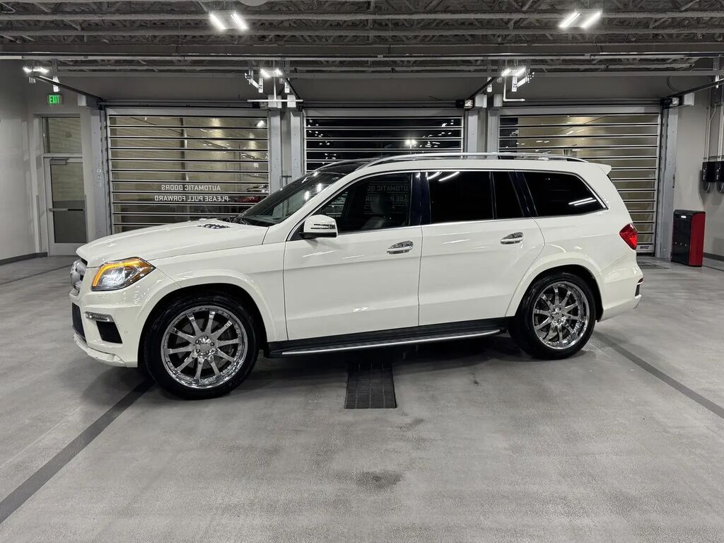 2013 Mercedes-Benz GL-Class GL 550 4MATIC — photo 1 of 13
