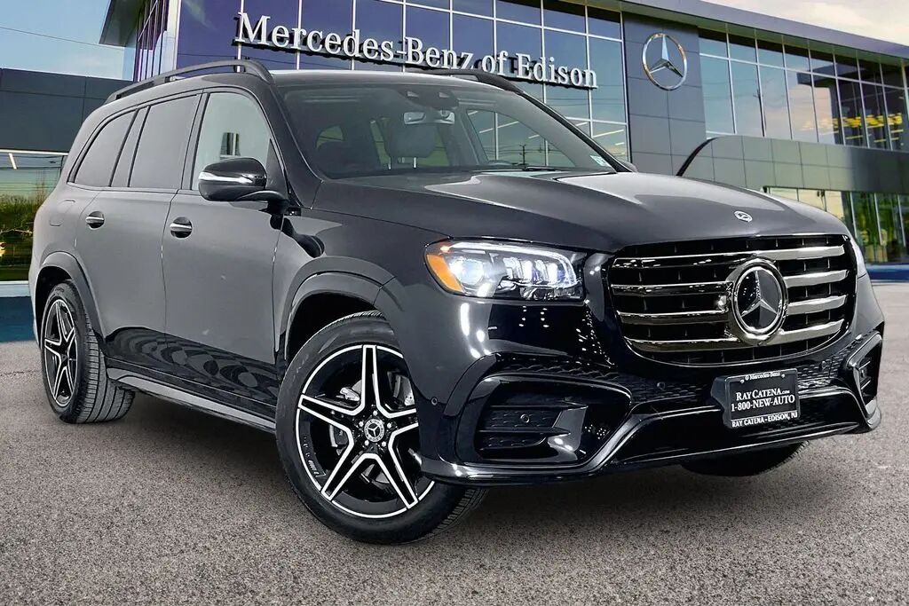 2026 Mercedes-Benz GLS GLS 450 — photo 1 of 13