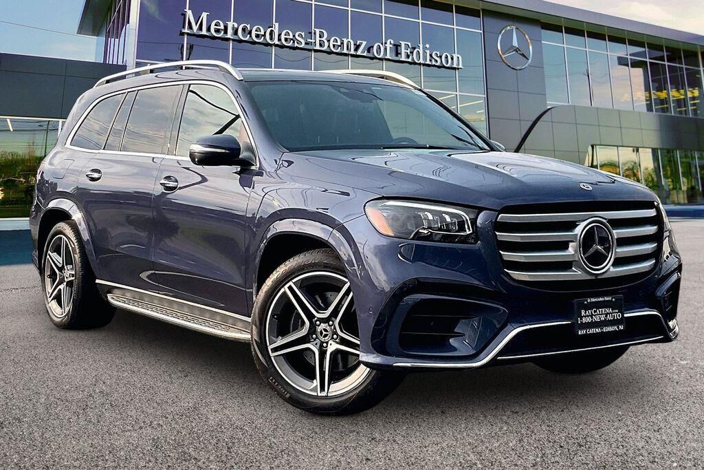 2024 Mercedes-Benz GLS GLS 450 — photo 1 of 8