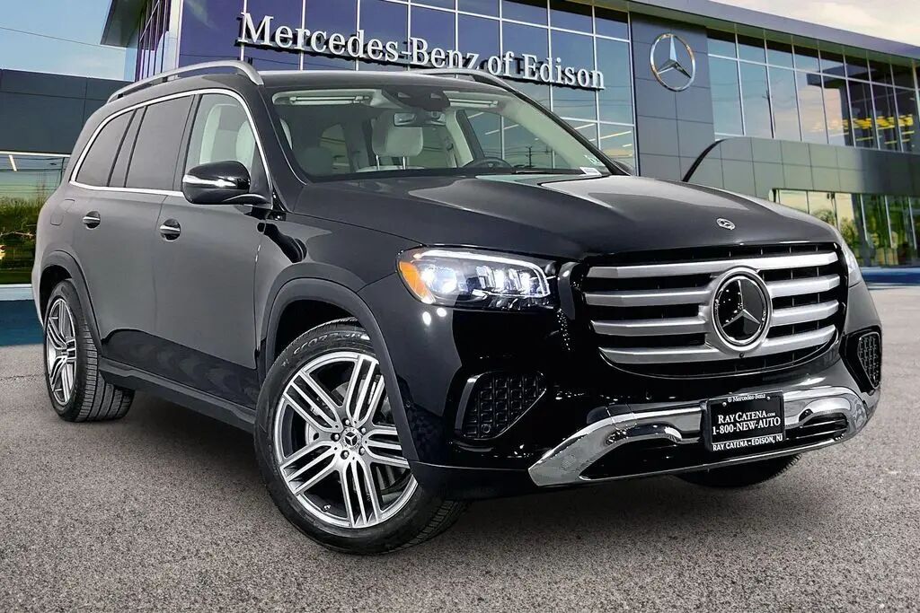 2026 Mercedes-Benz GLS GLS 450 — photo 1 of 13