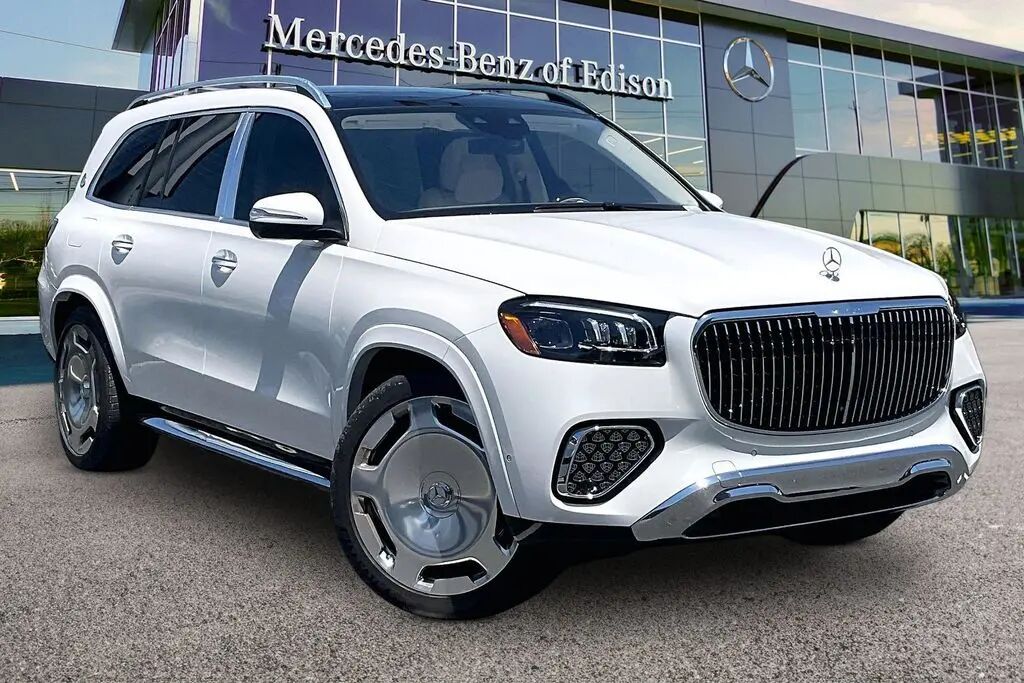 2025 Mercedes-Benz GLS Mercedes-Maybach GLS 600 4MATIC — photo 1 of 13