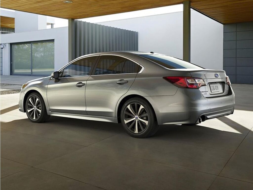 2016 Subaru Legacy 2.5i Premium — photo 1 of 13