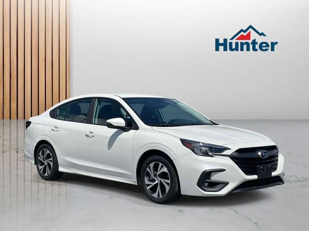 2025 Subaru Legacy Premium — photo 1 of 13