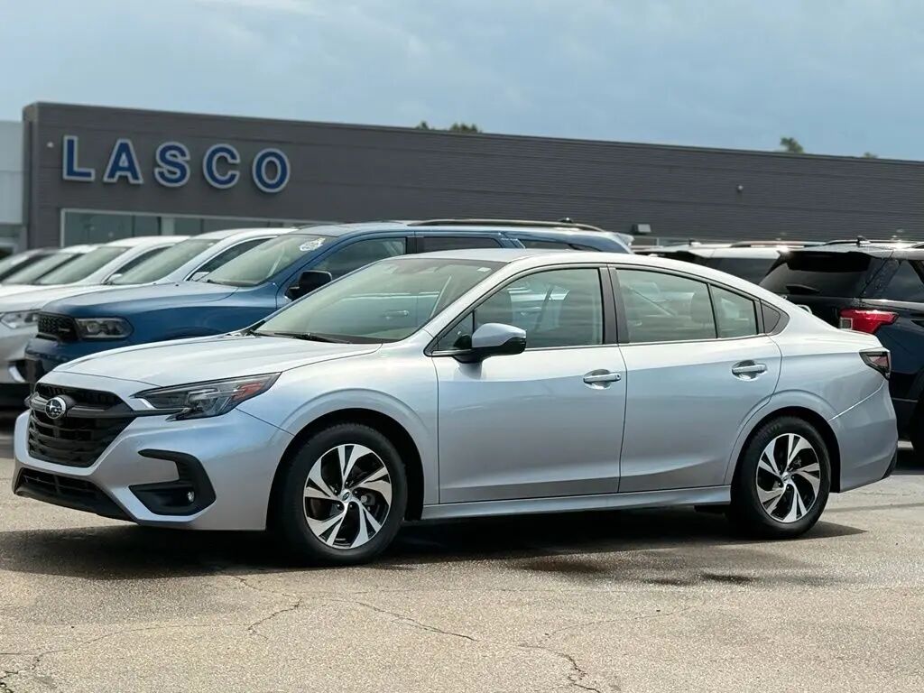2025 Subaru Legacy Premium — photo 1 of 26