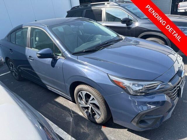 2025 Subaru Legacy Premium — photo 1 of 12
