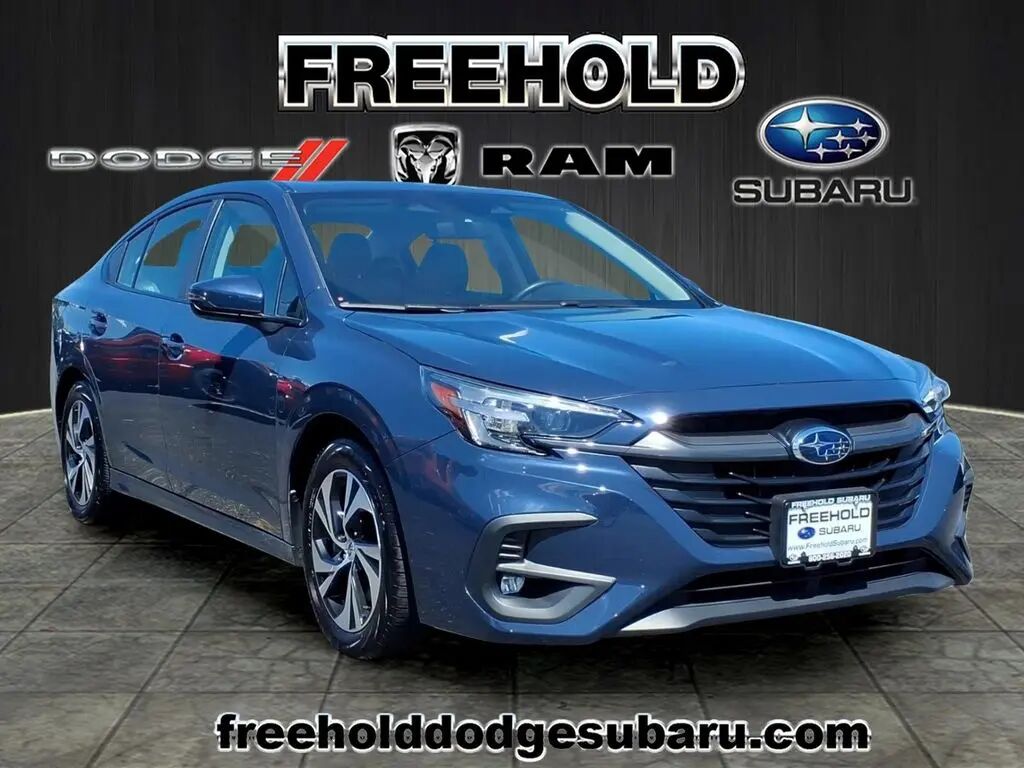 2025 Subaru Legacy Premium — photo 1 of 26