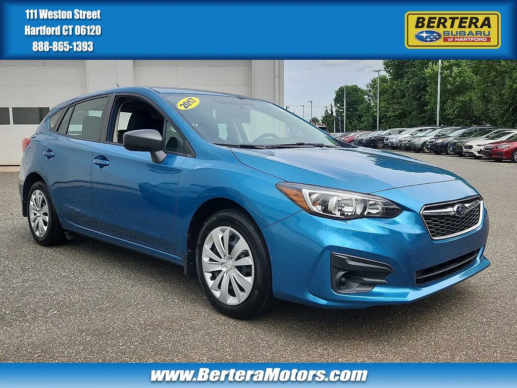 2017 Subaru Impreza 2.0i — photo 1 of 13