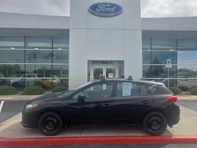 2020 Subaru Impreza Base — photo 1 of 26