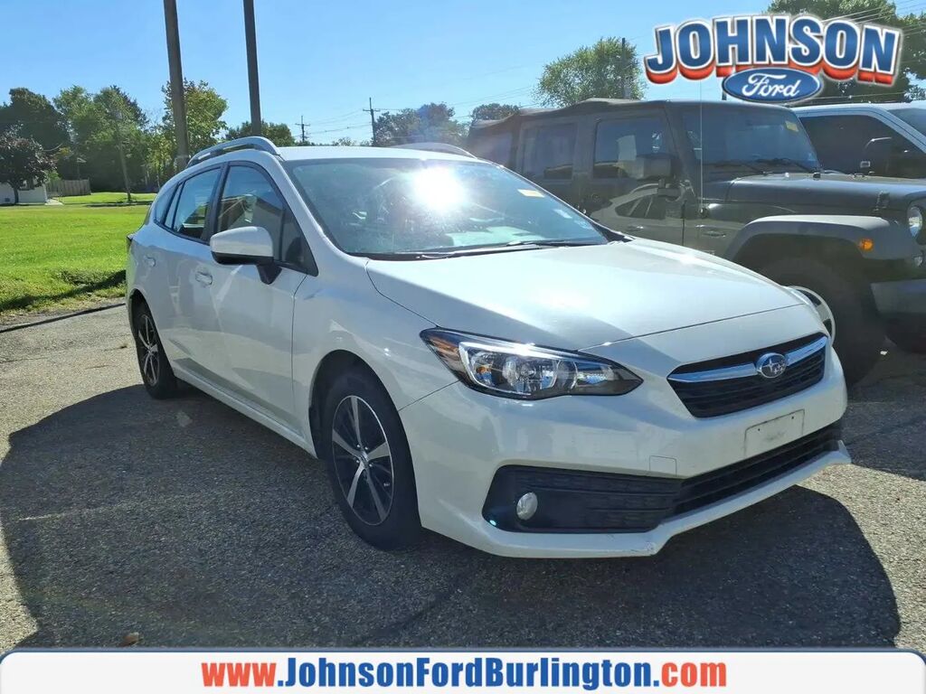 2023 Subaru Impreza Premium — photo 1 of 9