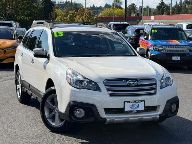 2013 Subaru Outback 2.5i Limited — photo 1 of 13