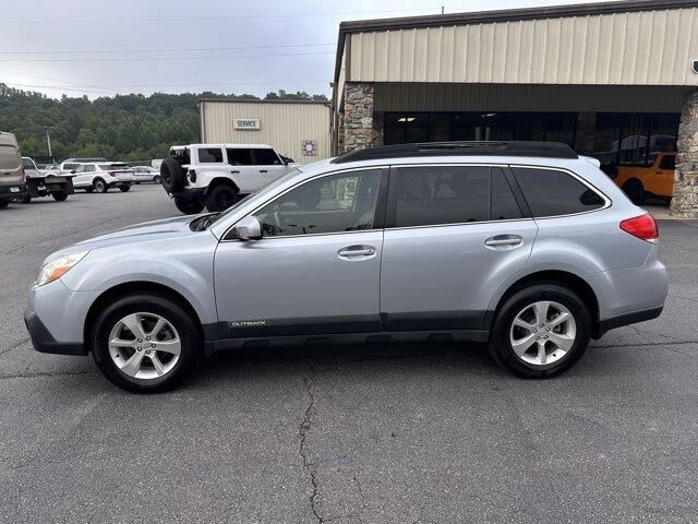 2013 Subaru Outback 2.5i Limited — photo 1 of 26