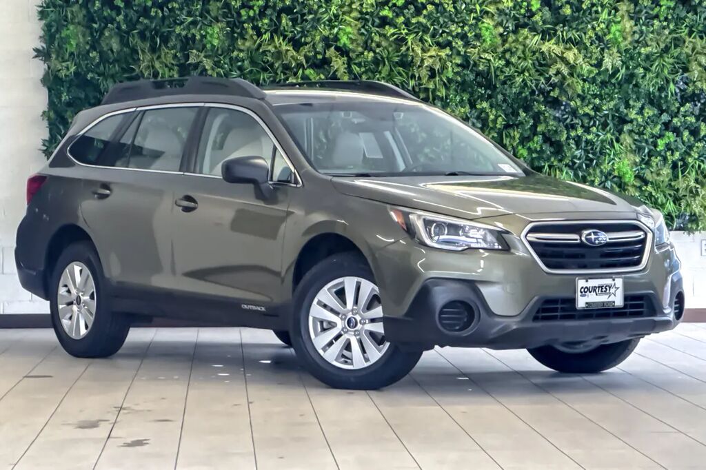 2019 Subaru Outback 2.5i — photo 1 of 12