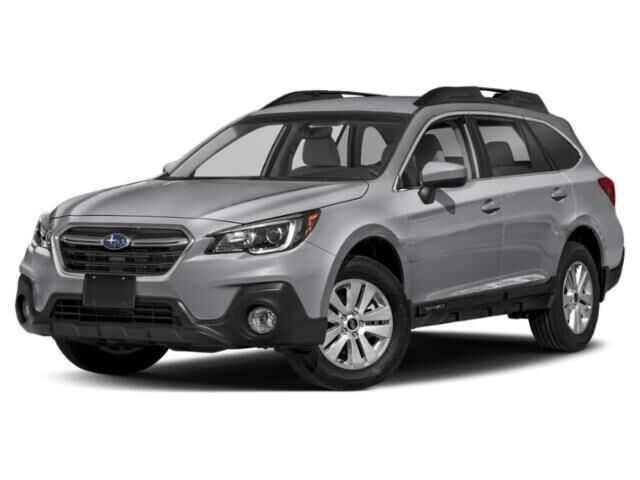 2018 Subaru Outback 2.5i Premium — photo 1 of 13